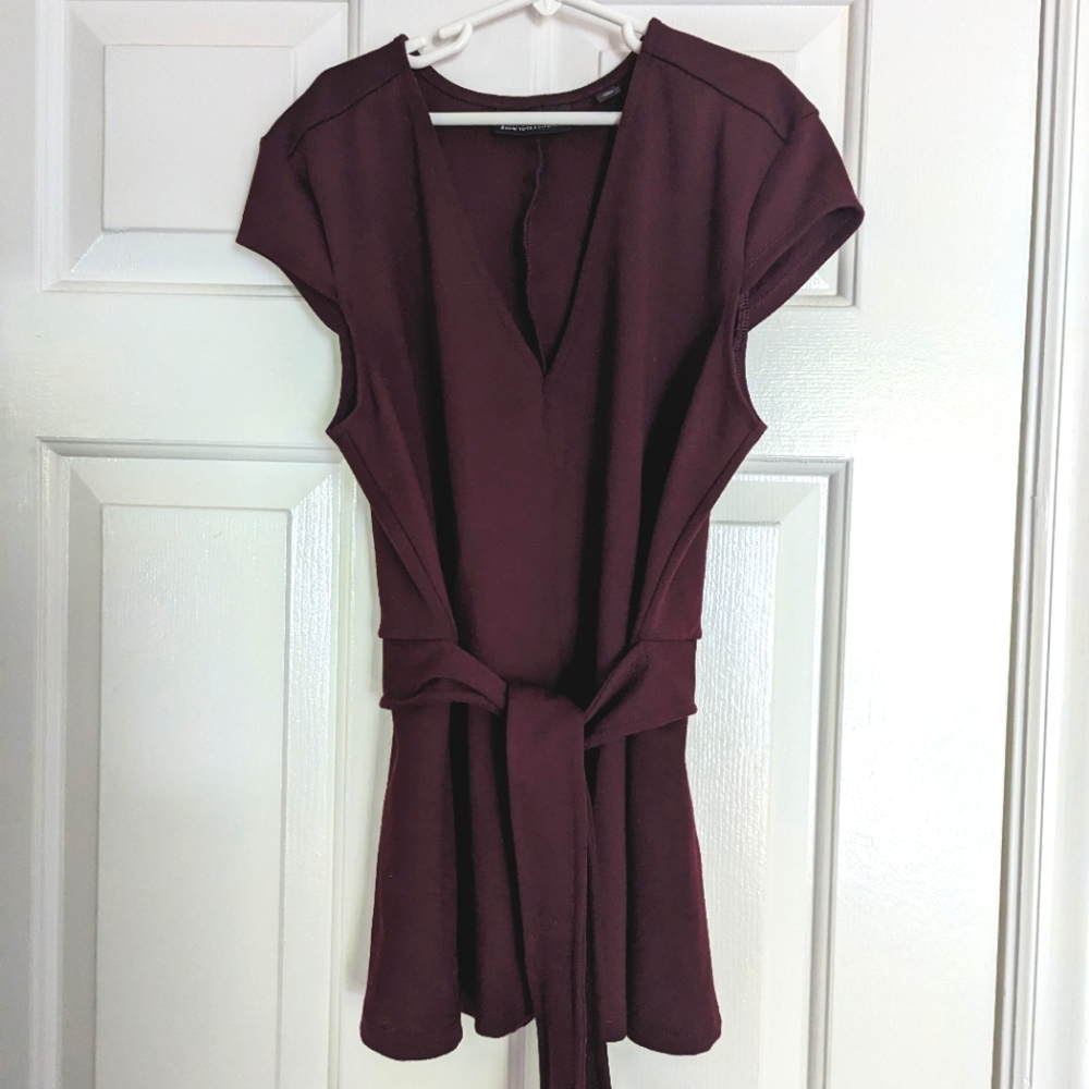 Cap sleeve blouse with belted waist